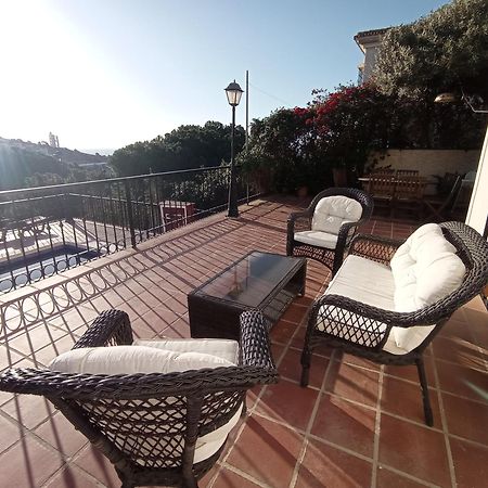 Apartamento En Villa Con Piscina Malaga Exterior photo
